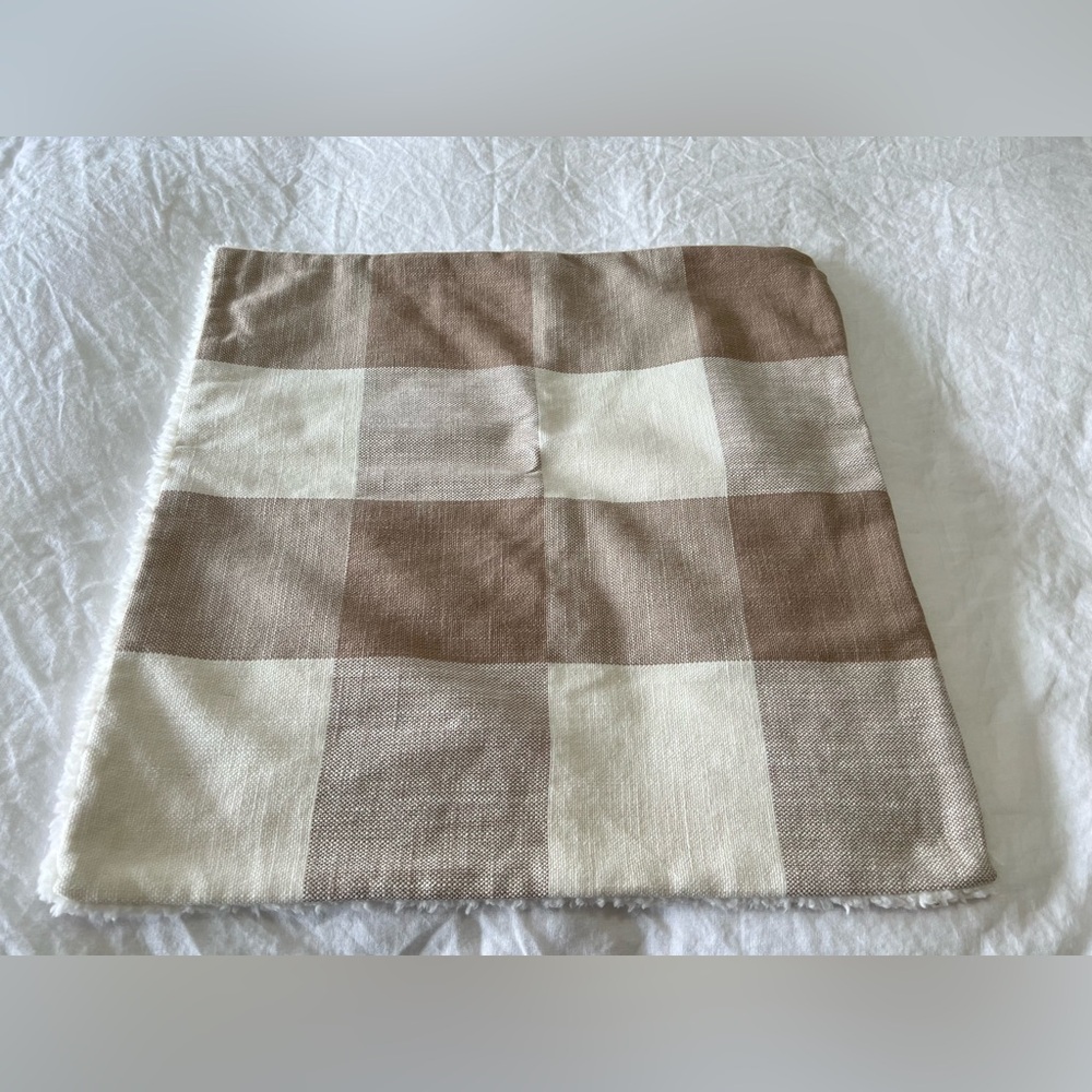 Pottery Barn | Bryce Sherpa Pillow Cover Neutral Buffalo Check EUC